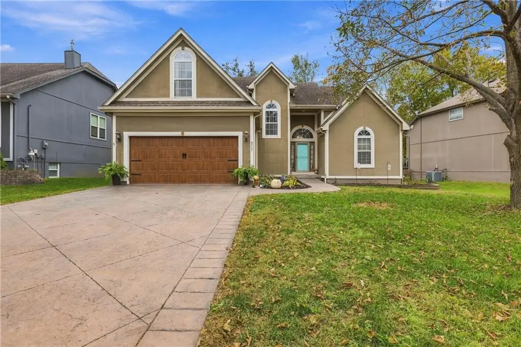 517 Garnet Lane, Lees Summit, MO 64064 - #1