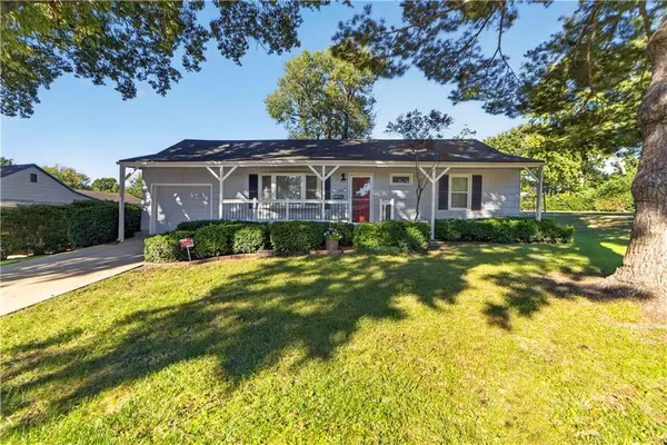 7100 Horton Street, Overland Park, KS 66204