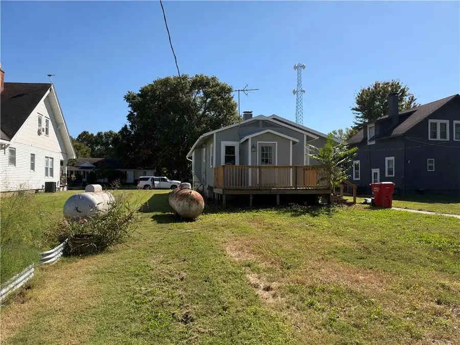 319 Parkway Street, Hardin, MO 64035 - #2
