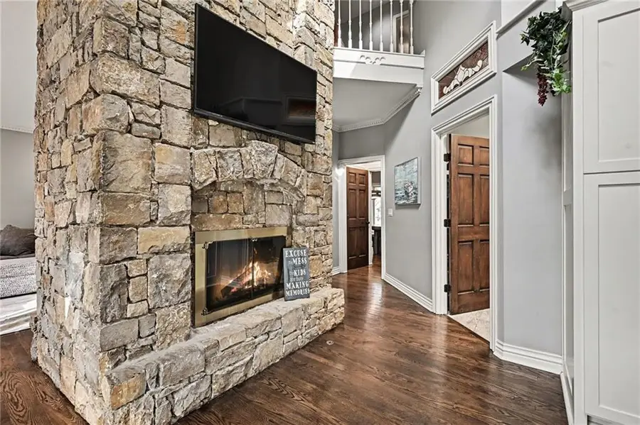 8228 NW Weatherby Drive, Weatherby Lake, MO 64152 - #2