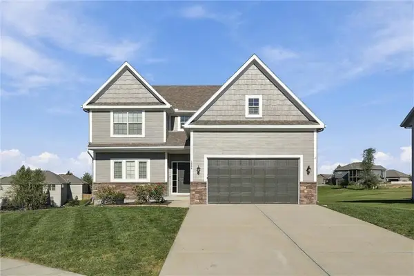 18304 Rock Creek Drive, Smithville, MO 64089