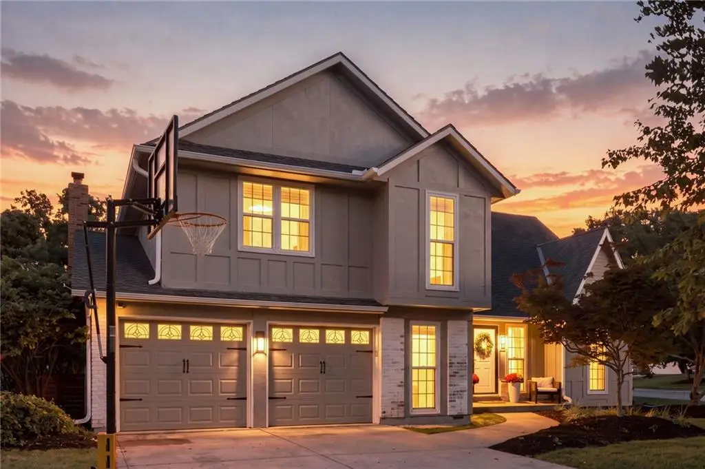 206 NE Shoreview Drive, Lees Summit, MO 64064 - #1