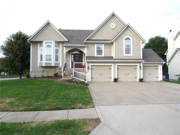 21024 W 116th Terrace, Olathe, KS 66061