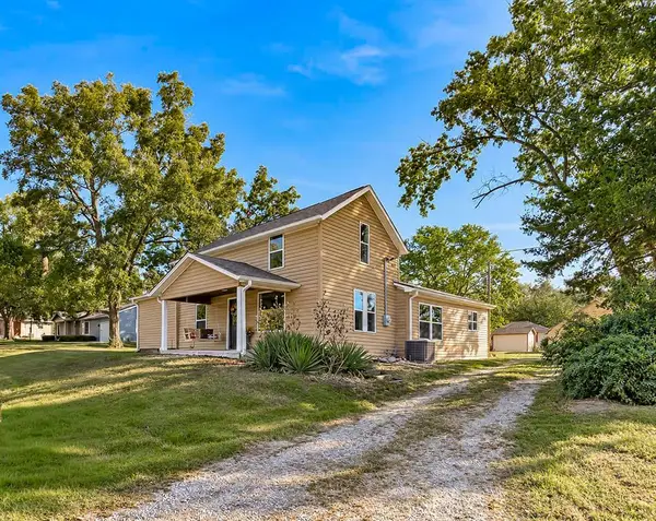 707 N 4th Street, Lacygne, KS 66040