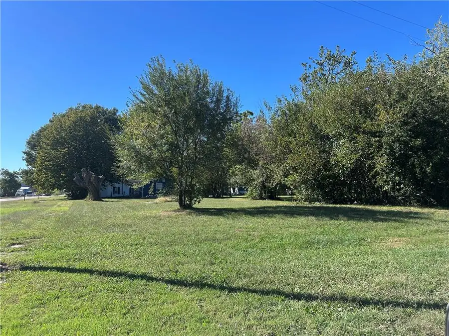 000 E Marvin Avenue, Walker, MO 64783 - #2