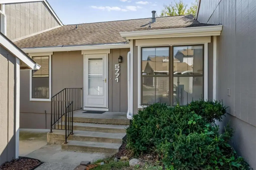 5771 N Anita Avenue, Kansas City, MO 64151 - #1