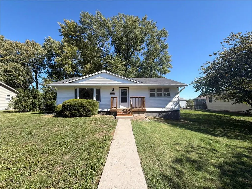 21809 S Peculiar Drive, Peculiar, MO 64078 - #1