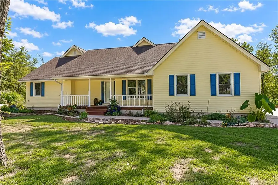 7955 NW Bridle Parc Lane, Kansas City, MO 64152 - #2