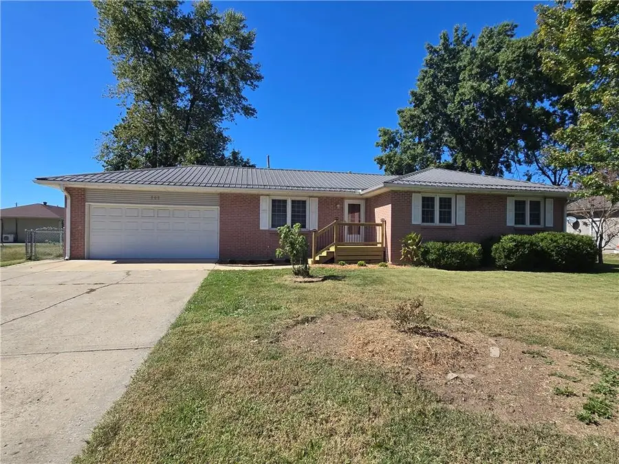 205 S Craig Street, Clinton, MO 64735 - #2