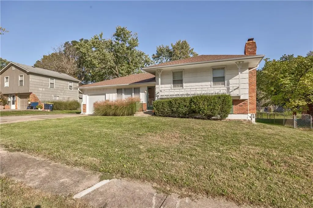 8006 E 89th Street, Kansas City, MO 64138 - #1