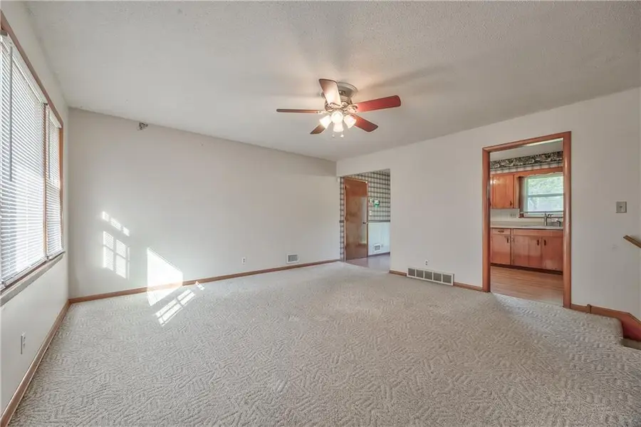 8006 E 89th Street, Kansas City, MO 64138 - #3