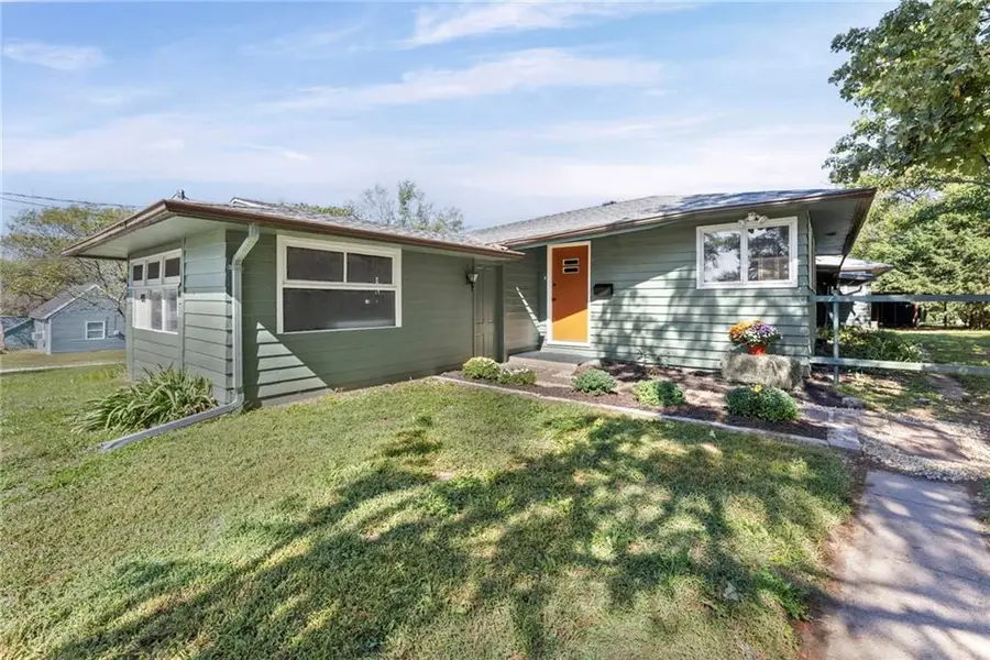 411 W Sanderson Street, Yates Center, KS 66783 - #2