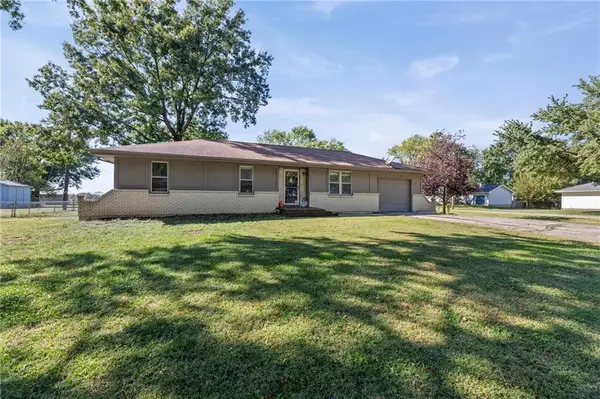 903 Oak Street, Overbrook, KS 66524