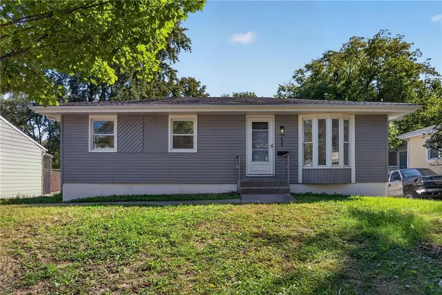 4909 N Manchester Avenue, Kansas City, MO 64119 - #3