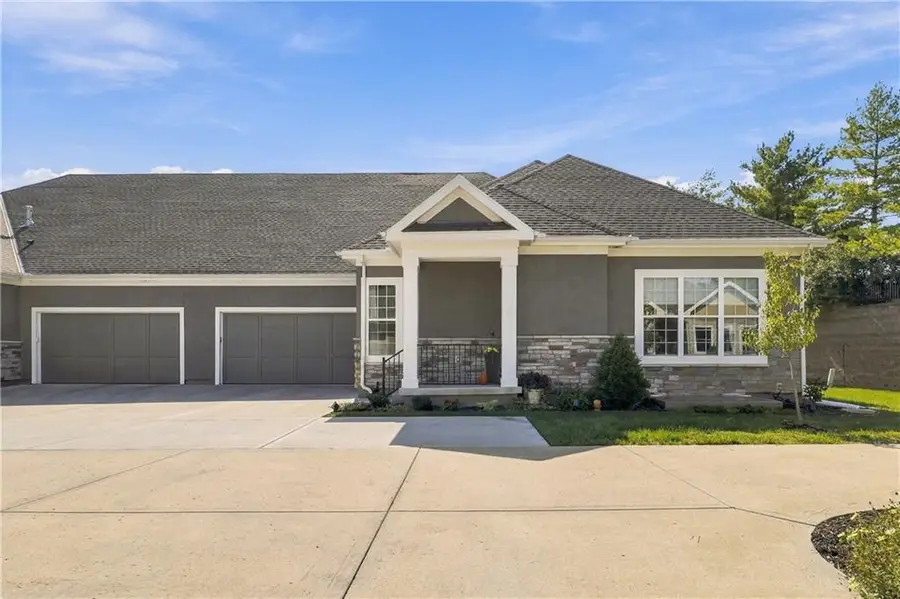 11010 Charlotte Street, Kansas City, MO 64131 - #2