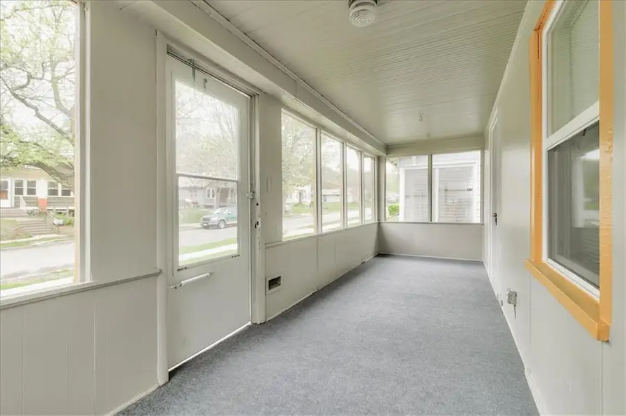 6015 Park Avenue, Kansas City, MO 64130 - #3