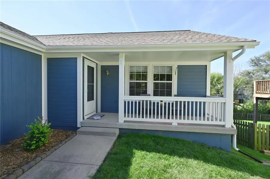 11304 N Nashua Drive, Kansas City, MO 64155 - #2