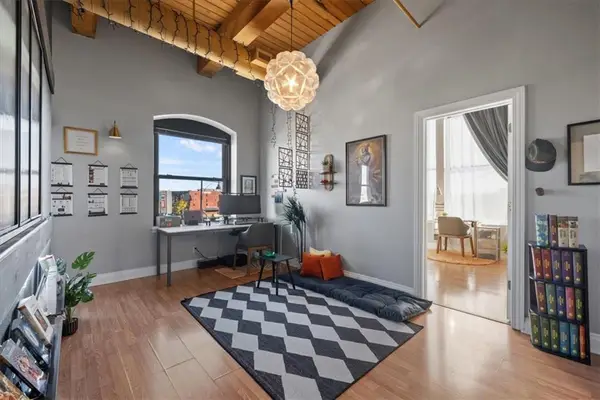 609 Central Street #1208, Kansas City, MO 64105