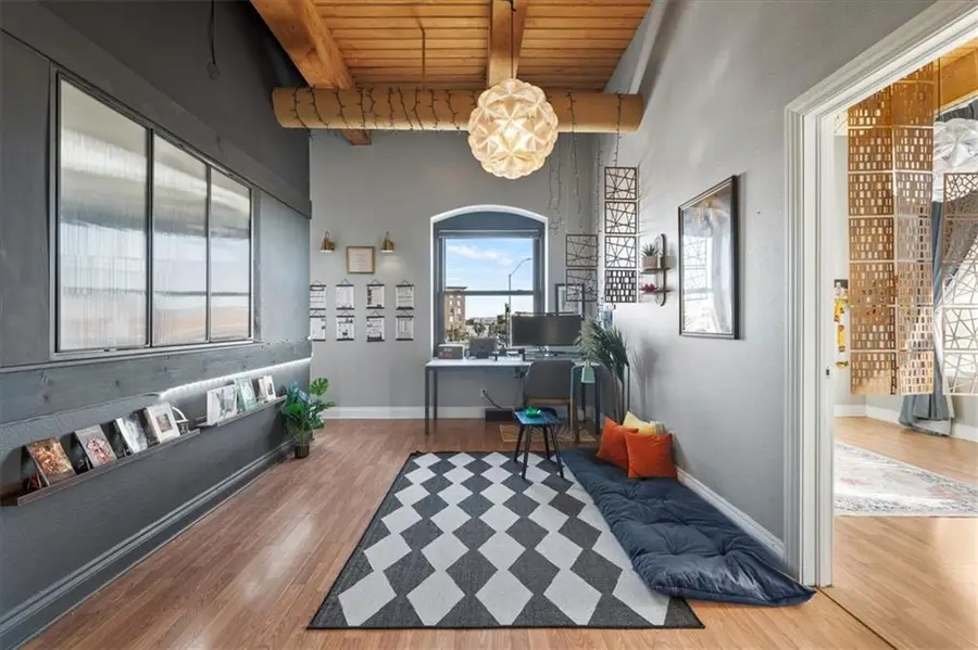 609 Central Street #1208, Kansas City, MO 64105 - #2