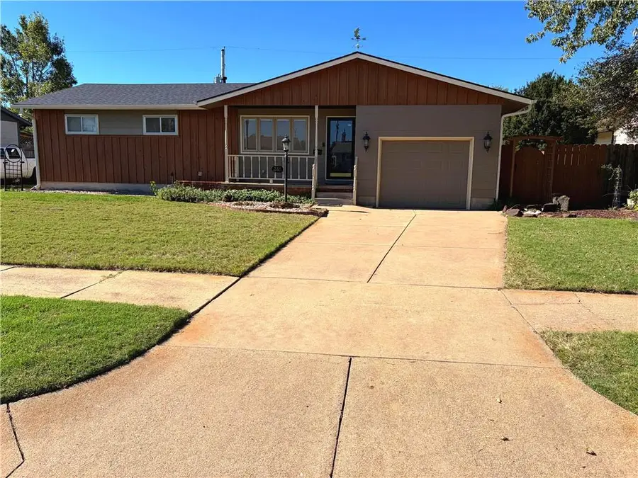 341 Maple Avenue, Salina, KS 67401 - #2