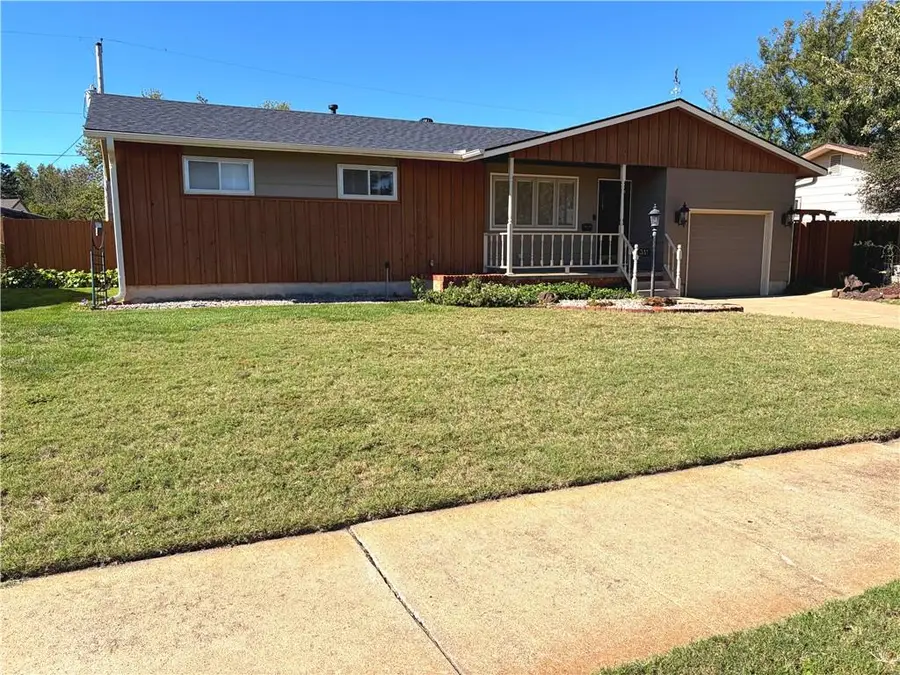 341 Maple Avenue, Salina, KS 67401 - #3