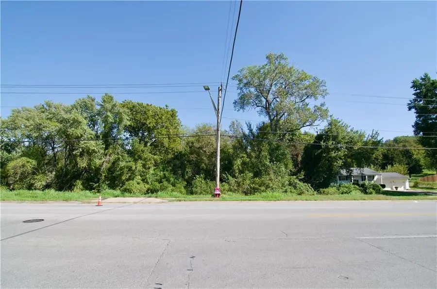 1901 S Lee's Summit Road, Independence, MO 64050 - #3