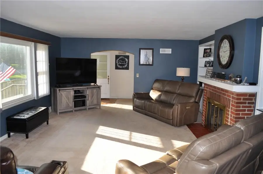 101 S Young Avenue, King City, MO 64463 - #3