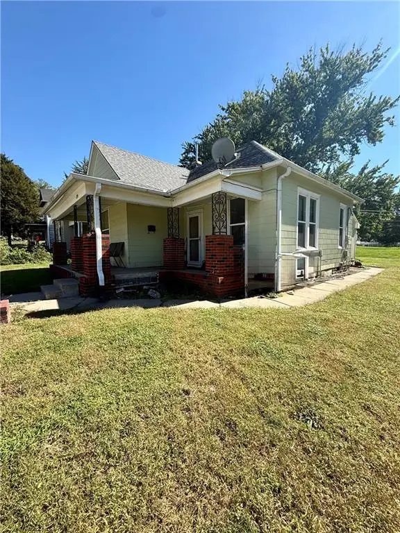 204 E Cliff Street, Saint Joseph, MO 64504 - #3
