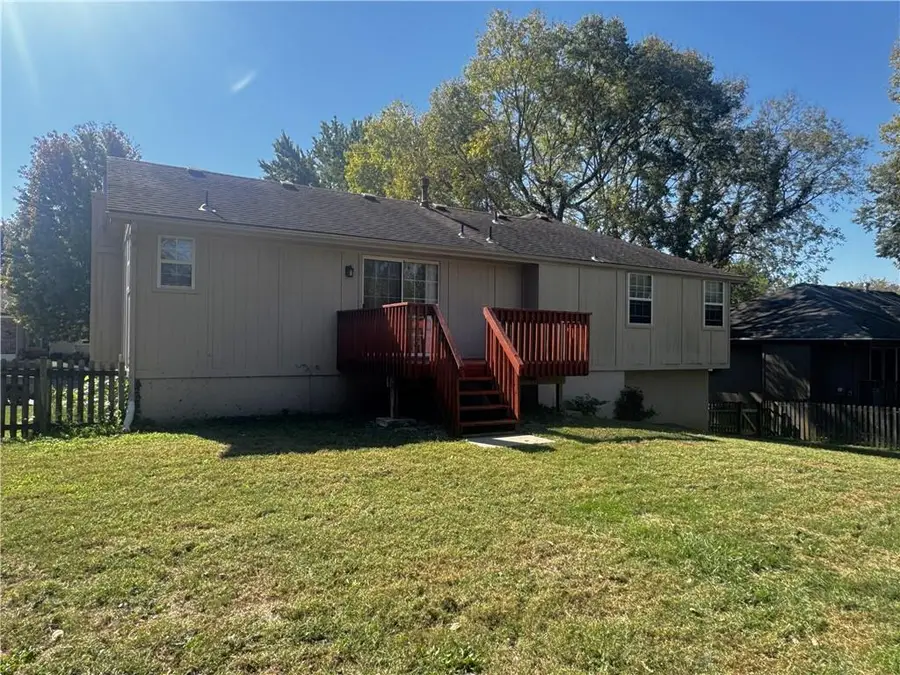 1211 SW Hillcrest Drive, Blue Springs, MO 64015 - #2
