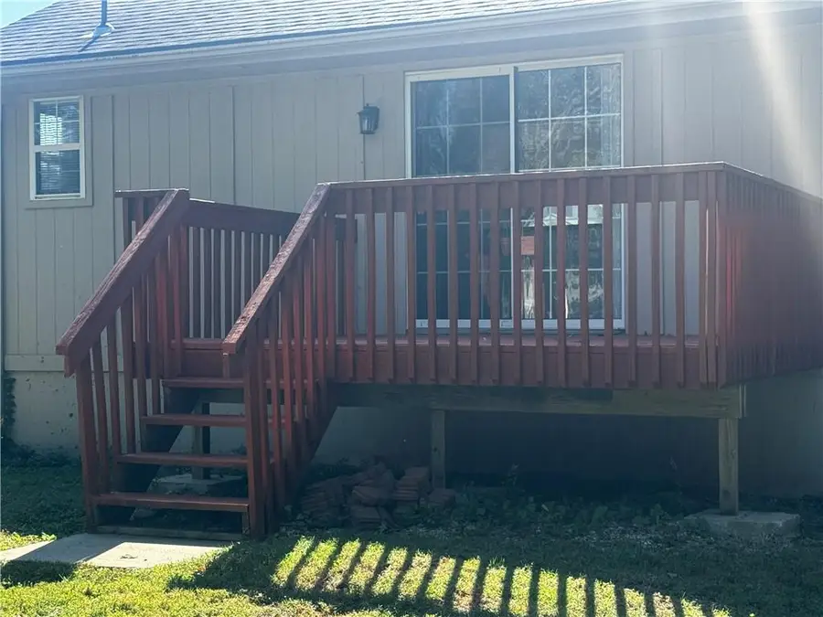 1211 SW Hillcrest Drive, Blue Springs, MO 64015 - #3