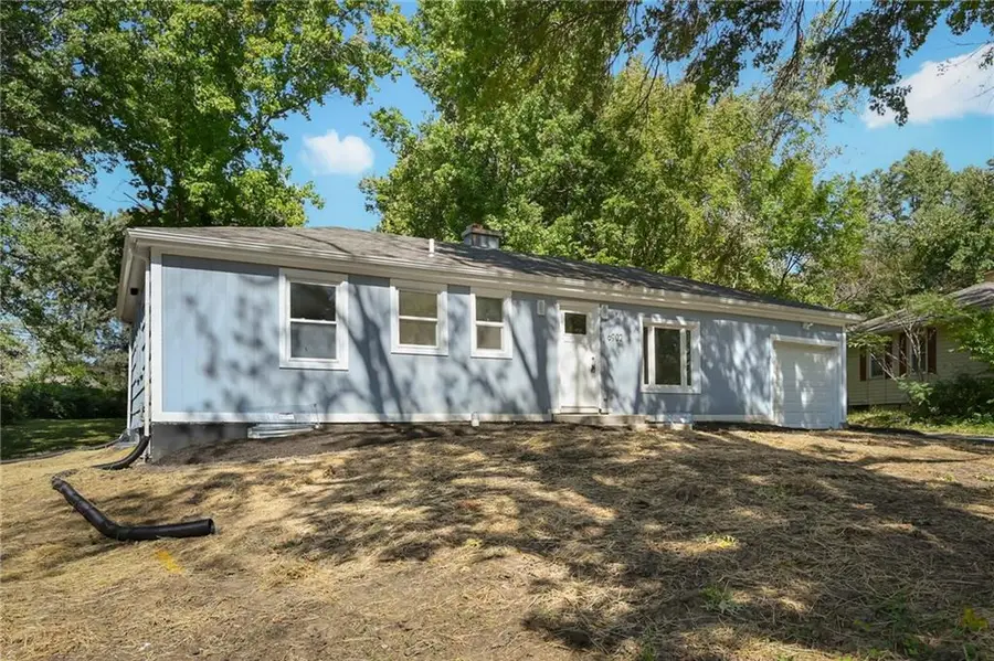 6902 E 98th Terrace, Kansas City, MO 64134 - #3