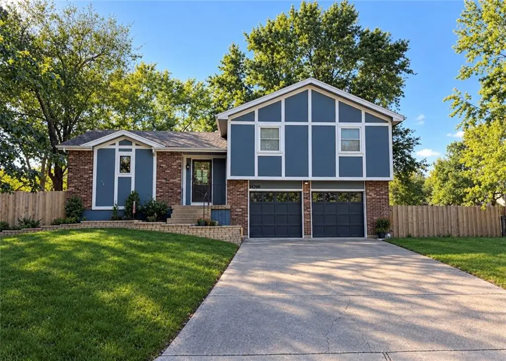 14706 S Homestead Drive, Olathe, KS 66062 - #1