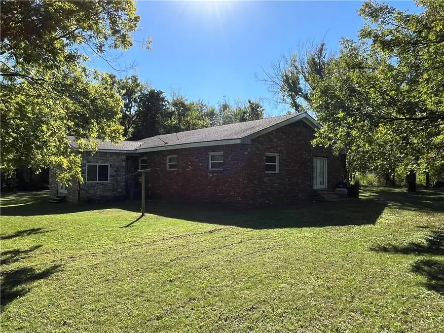 2809 Olive Avenue, Parsons, KS 67357 - #3