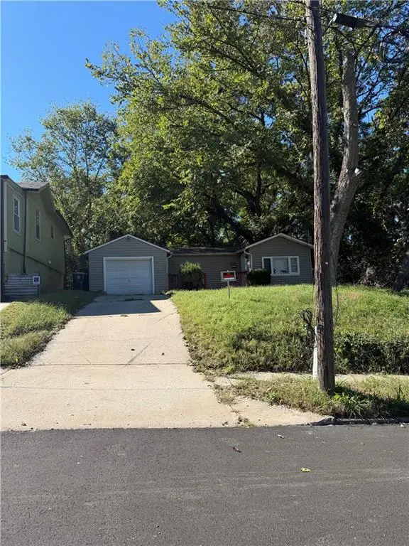 4216 Cypress Avenue, Kansas City, MO 64130 - #1