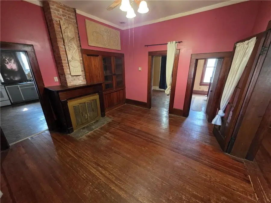 114 W Joe Davis Street, El Dorado Springs, MO 64744 - #3