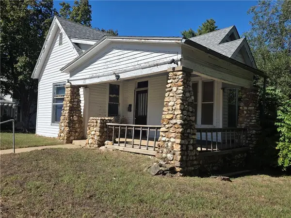111 W Joe Davis Street, El Dorado Springs, MO 64744