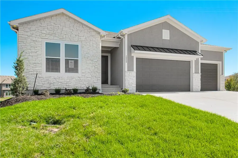 1833 SW Arbor Park Drive, Lees Summit, MO 64082 - #2