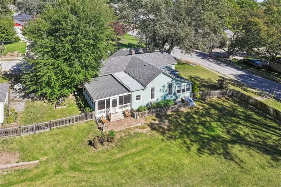 1619 State Street, Lexington, MO 64067 - #3
