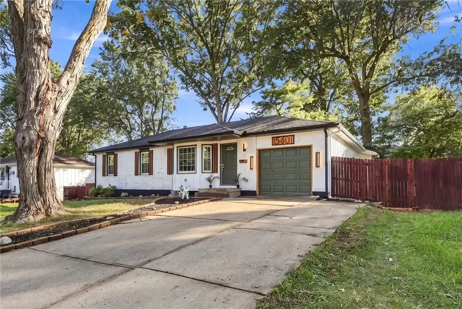 15401 E 36th Street S, Independence, MO 64055 - #2