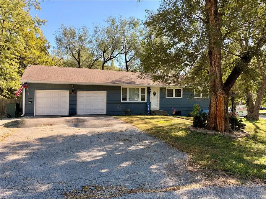 7833 Lathrop Court, Kansas City, KS 66109 - #2
