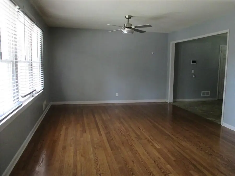 3811 S Delaware Avenue, Independence, MO 64055 - #2