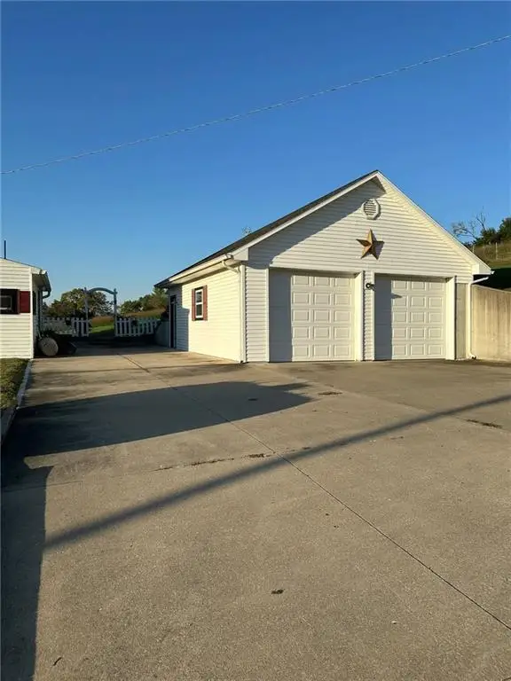 26876 Tonganoxie Drive, Leavenworth, KS 66048 - #2