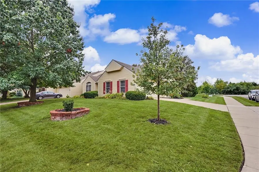 5933 Longleaf Circle, Lawrence, KS 66049 - #3