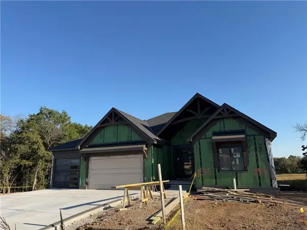 1235 Foxtrot Lane, Greenwood, MO 64034