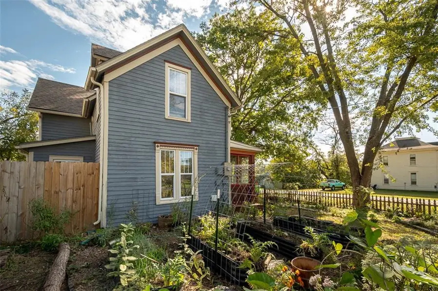418 5th Street, Baldwin City, KS 66006 - #2