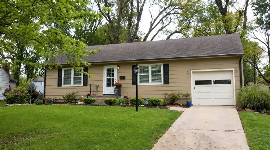 8708 Grande Pas Street, Kansas City, MO 64114 - #1