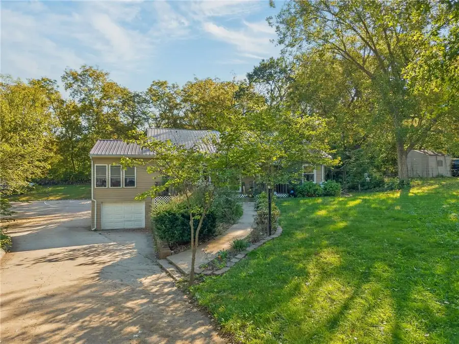 115 S Titus Avenue, Excelsior Springs, MO 64024 - #3