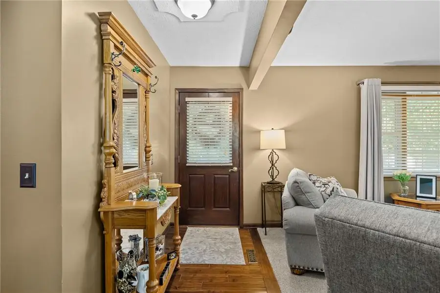 3401 N 36th Terrace, Saint Joseph, MO 64506 - #2