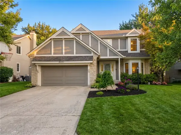 8221 W 152nd Terrace W, Overland Park, KS 66223