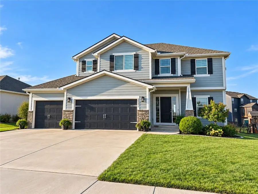 25211 W 148th Terrace, Olathe, KS 66061 - #2